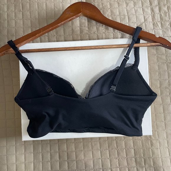 Victoria's Secret Padded No-Wire Black Bra - Picture 2 of 4